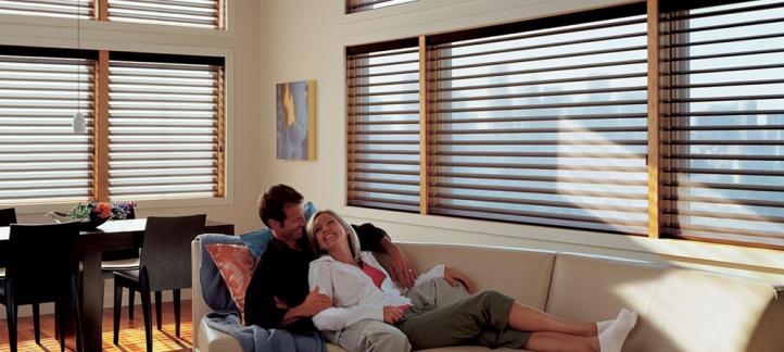 Cortina Silhouette® apresenta novos modelos: Duolite e ClearView™ Cortina Silhouette® apresenta novos modelos: Duolite e ClearView™
